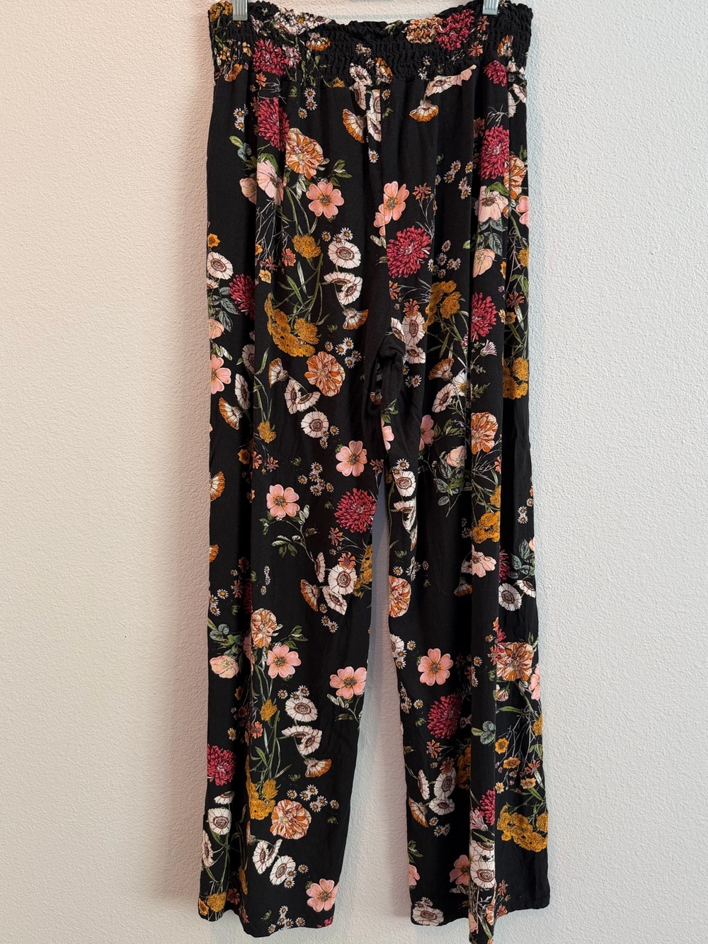 one 5 one Black Wide-Leg Floral Pull-On Pants with Pink & Mustard Blooms - Picture 8 of 8